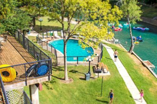 New Braunfels (Texas) United States Sale Discount Code Booking.com