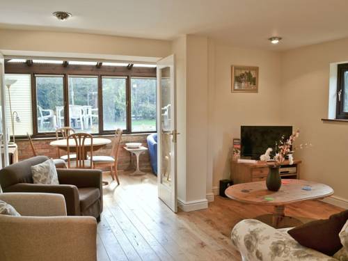 Clifford Chambers nr. Stratford-upon-Avon United Kingdom Sale Discount Code Booking.com