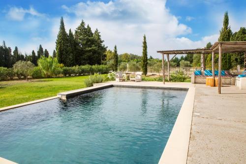 Chateaurenard France Sale Discount Code Agoda.com